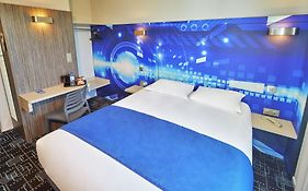 Kyriad Poitiers Jules Verne Site du Futuroscope